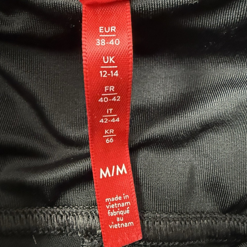 Spanx Faux Leather Leggings for Women, Size M - Black - Picture 6 of 12